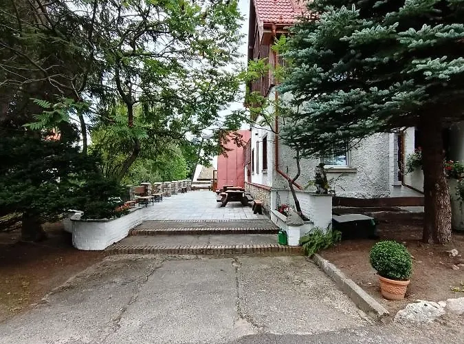 Osrodek Wypoczynkowy Nad Wodospadem Frühstückspension Preseka